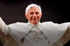 O legado teológico de J. Ratzinger/Bento XVI; leia artigo de Dom Antonio Luiz Catelan, professor do Depto de Teologia da PUC-Rio