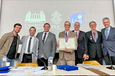 Criadores da Linguagem Lua recebem a medalha Pedro Ernesto na PUC-Rio